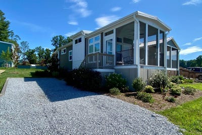 /international/us/120-breezy-meadow-lane-flat-rock-nc-110101012027/