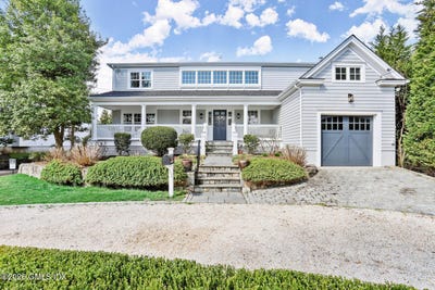 /international/us/9-grimes-road-old-greenwich-ct-110106551008/