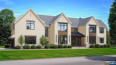/international/us/12-irene-court-demarest-nj-110101054530/?lang=en