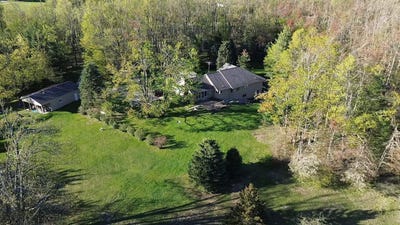 /international/us/3551-theisen-road-gaylord-mi-110108147415/
