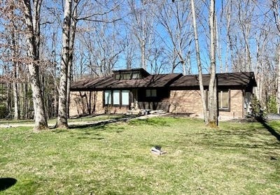 /international/us/1-pheasant-ln-beckley-wv-110105730231/