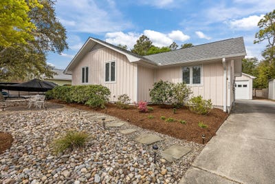 /international/us/503-fern-creek-lane-carolina-beach-nc-110107157503/