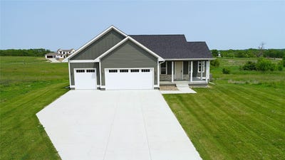 /international/us/7683-86th-lane-indianola-ia-110088956707/