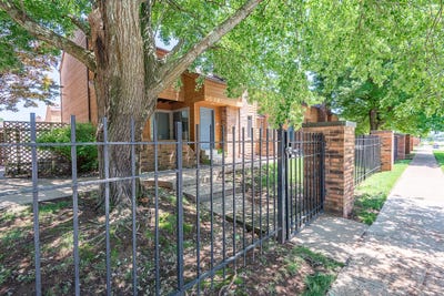 /international/us/3440-s-delaware-avenue-springfield-mo-110108885621/