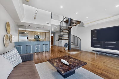 /international/us/3339-central-avenue-ne-albuquerque-nm-110109571772/