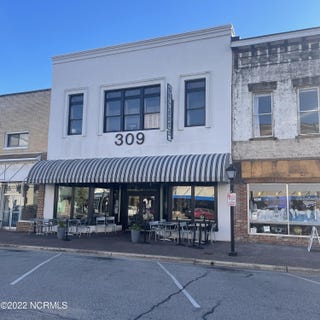 /international/us/309-s-broad-street-edenton-nc-110080594754/