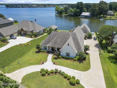 /international/us/107-waterford-lane-madison-ms-110108886245/