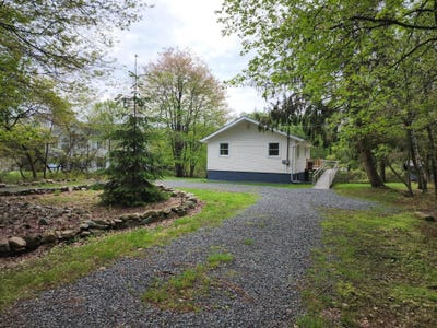 /international/us/453-cedar-drive-long-pond-pa-110099519301/