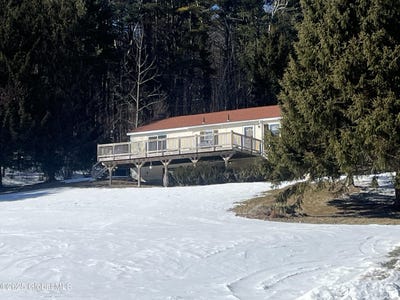/international/us/347-w-west-hill-road-new-lebanon-ny-110098895635/
