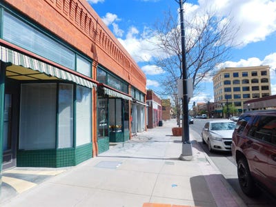 /international/us/1817-carey-ave-cheyenne-wy-110107337113/