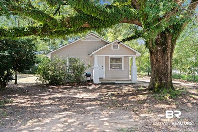 /international/us/407-collier-avenue-bay-minette-al-110110307370/