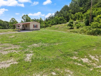 /international/us/644-charlie-abney-road-berea-ky-110108780329/