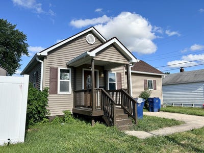 /international/us/1038-wright-street-lasalle-il-110097694227/