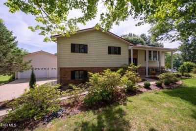 /international/us/855-sioux-trail-greeneville-tn-110108358329/