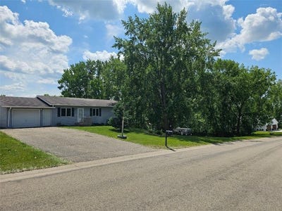 /international/us/200-10th-avenue-se-pelican-rapids-mn-110101126053/