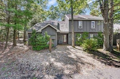 /international/us/40-alpine-lake-harmony-pa-110094411469/