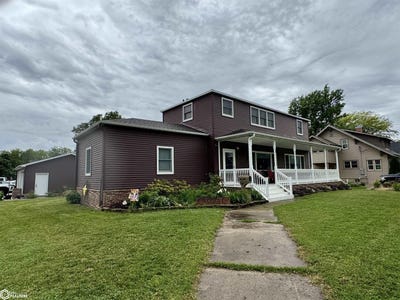 /international/us/607-w-main-street-lake-city-ia-110108605808/