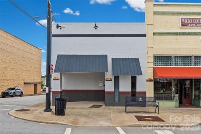/international/us/201-e-main-street-union-sc-110108930524/
