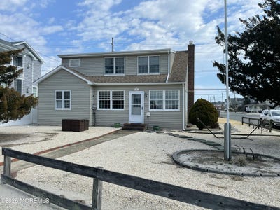 /international/us/207-bay-boulevard-lavallette-nj-110107615578/