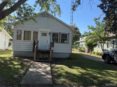 /international/us/504-sanford-avenue-nokomis-il-110120536048/