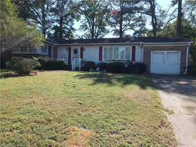 /international/us/2921-hilton-avenue-chesapeake-va-110120770463/