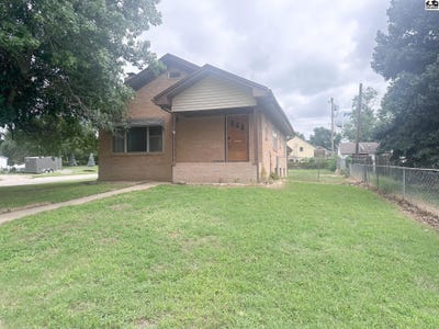 /international/us/524-n-thompson-st-pratt-ks-110108641463/