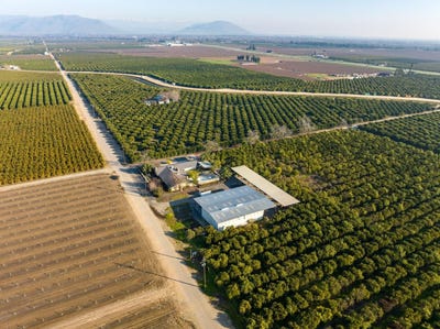 /international/us/14721-e-tulare-avenue-sanger-ca-110108138998/