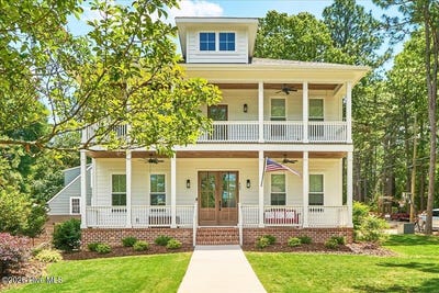 /international/us/405-n-may-street-southern-pines-nc-110108208367/