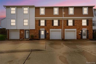 /international/us/37816-charter-oaks-boulevard-clinton-twp-mi-110107405031/