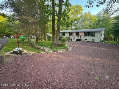 /international/us/10-helen-way-white-haven-pa-110105939820/