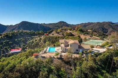 /international/us/3804-w-sandia-creek-drive-fallbrook-ca-110107856722/