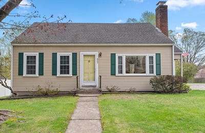 /international/us/557-main-st-west-newbury-ma-110108475217/