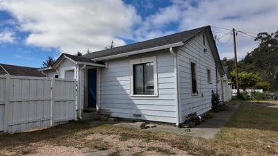 /international/us/218-maiden-lane-crescent-city-ca-110109931257/