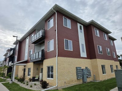 /international/us/4910-innovation-drive-deforest-wi-110108254594/