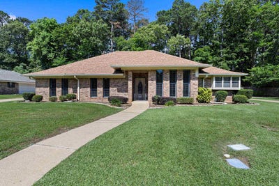 /international/us/811-pinegrove-lane-longview-tx-110108108375/