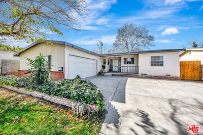 /international/us/38453-3rd-st-palmdale-ca-110106811945/