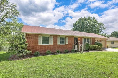 /international/us/2103-quail-street-harrisonville-mo-110101255281/?lang=id