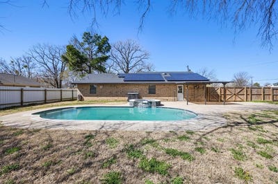 /international/us/421-elder-street-collinsville-tx-110098183930/