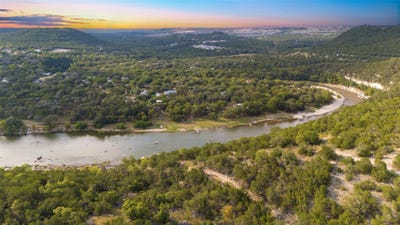 /international/us/johnson-rd-jonestown-tx-110101638280/