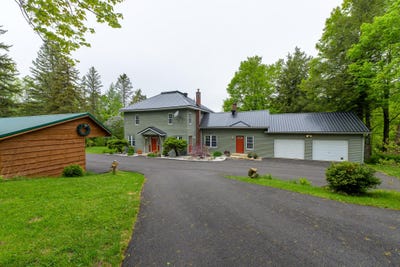 /international/us/230-teboville-road-malone-ny-110108382378/