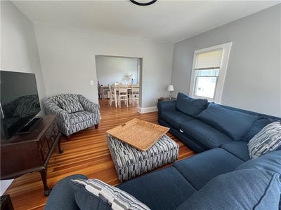 /international/us/60-berkeley-avenue-newport-ri-110107654412/