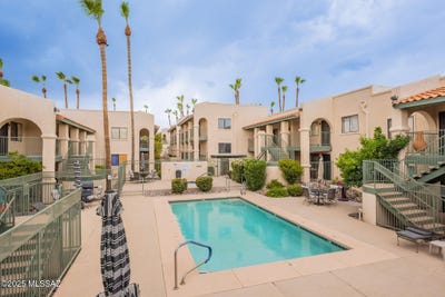 /international/us/7668-e-22nd-street-tucson-az-110100754992/