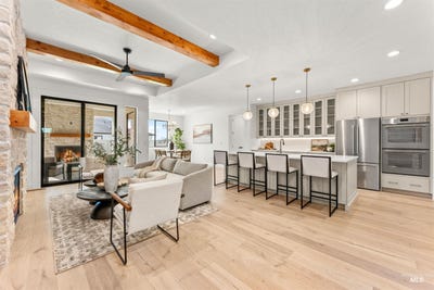 /international/us/338-n-hunter-creek-ave-eagle-id-110120114014/
