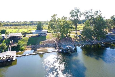 /international/us/2233-parhams-rd-jonesville-la-110120455178/
