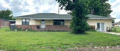/international/us/110-n-cottwood-ln-stratford-ok-110108257023/