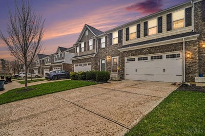 /international/us/5937-old-pebble-path-liberty-twp-oh-110106363121/
