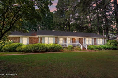 /international/us/2610-n-main-street-tarboro-nc-110099648074/
