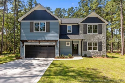 /international/us/15980-old-orchard-court-wagram-nc-110100354870/
