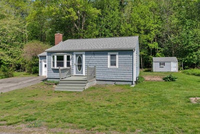 /international/us/14-phinney-lane-exeter-nh-110108491448/