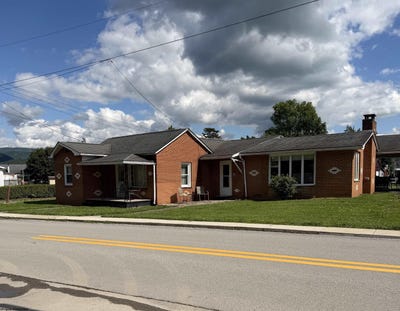 /international/us/34-allen-street-mill-creek-wv-110109041328/